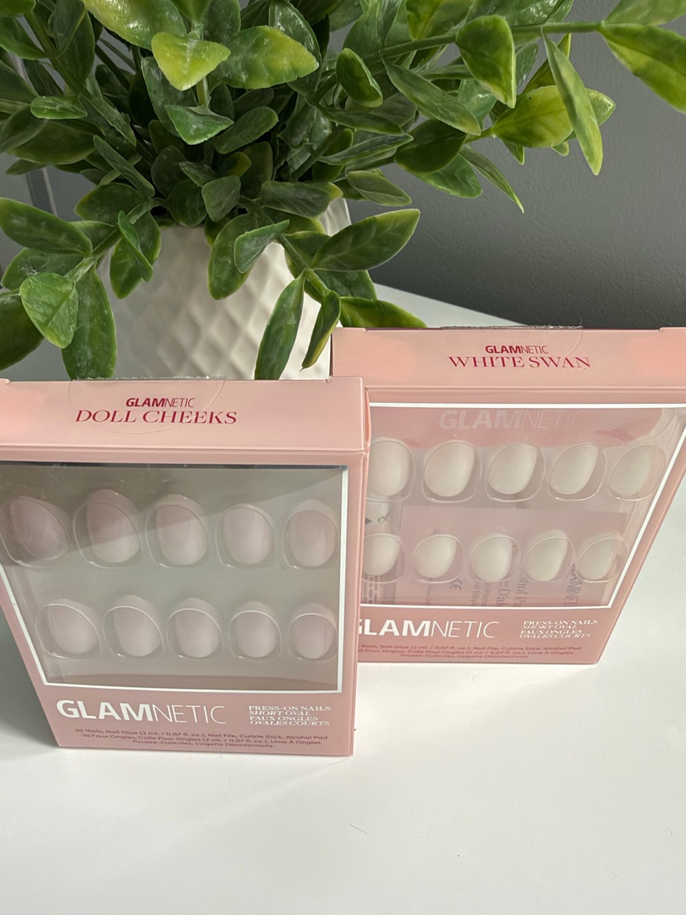 Glamnetic Press-On Nails Set of 2!